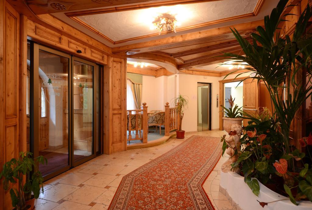 Residence Pez Gajard ซานมาร์ตีโนดีกัสตรอสซา ภายนอก รูปภาพ