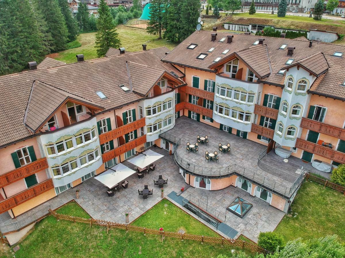 Residence Pez Gajard ซานมาร์ตีโนดีกัสตรอสซา ภายนอก รูปภาพ